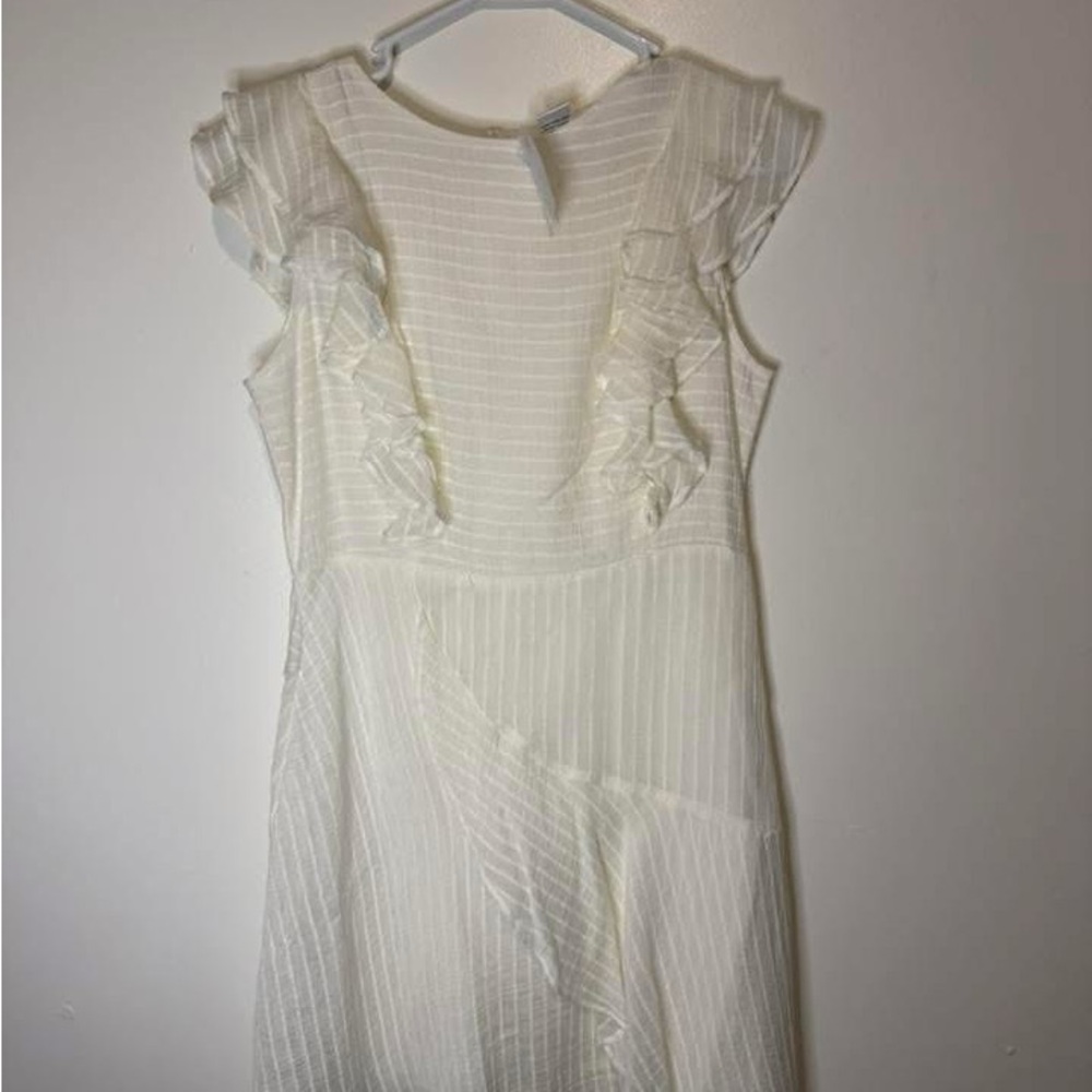Esley White Pleated Sheath Midi Dress